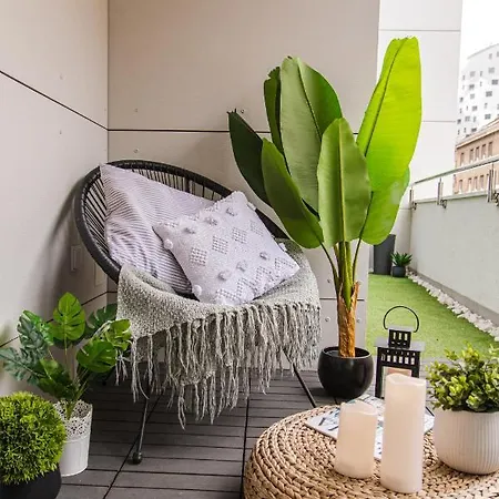 Flexible Selfcheckins 36 - - Garage - Loggia - New - Luxury Apartment *