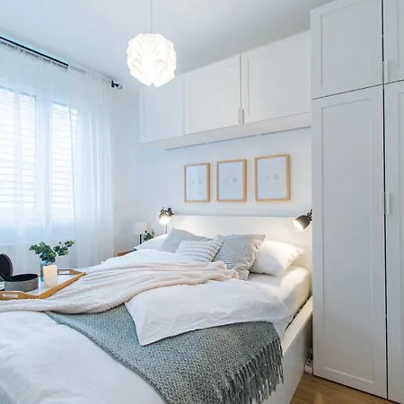 Flexible Selfcheckins 36 - - Garage - Loggia - New - Luxury Apartment