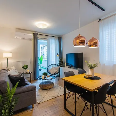 Flexible Selfcheckins 36 - - Garage - Loggia - New - Luxury Zagreb
